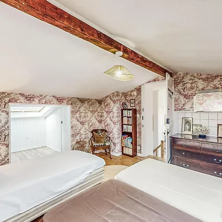 Holiday home In With Wifi